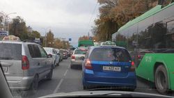 Пробки на проспекте Айтматова. Фото