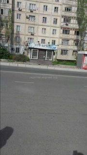 Законно ли установили павильоны в мкр Джал? - житель Бишкека (фото)