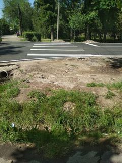 На ул.Айни не сделали переход к «зебре» и отсутствуют дорожные знаки, - бишкекчанин (фото)