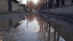 Бишкекчанин жалуется на состояние дороги по ул.Асановой. Фото