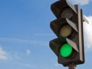 Читатель просит увеличить время зеленого света светофоров города Балыкчы