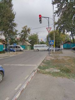 Таймер светофора на Жибек Жолу-Коммунарова не работает (фото)