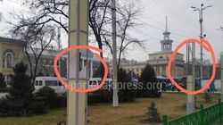 Кто должен ремонтировать лампы освещения возле Филармонии? Ответ «Бишкекглавархитектуры»