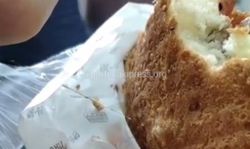 На Чуй - Исанова в гамбургере «Бир-Эки» найден волос (видео)