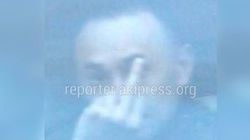 Водитель «Лексуса», показавший средний палец после нарушения ПДД, оштрафован на 5500 сомов, - УОБДД