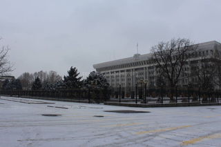 Фото — Снег в Бишкеке