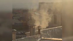 В мкр. Улан из трубы ресторана Алтын-Арашан каждый день идет густой дым (видео)