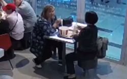 Момент кражи пальто из KFC попал на <b>видео</b>