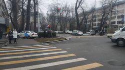 На Московской-Турусбекова сбили светофор <i>(фото)</i>