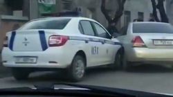 В Бишкеке патрульная машина попала в ДТП. Видео