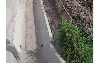 Житель столицы жалуется на состояние ограды на участке проспекта Чуй (видео)