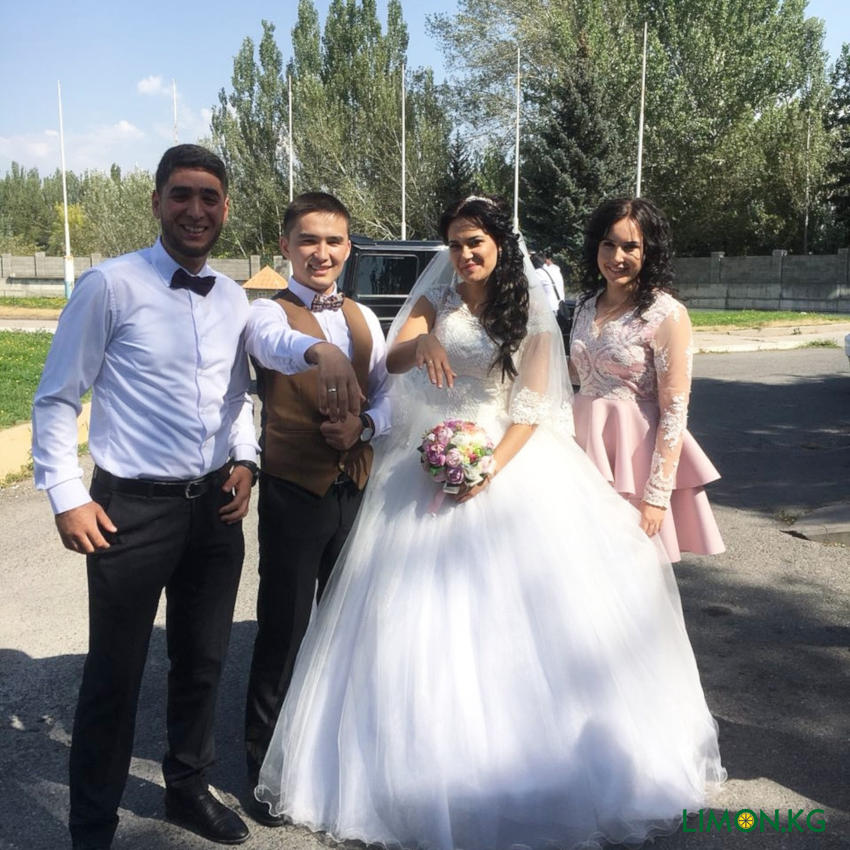 Ах, эта свадьба! Приватные фото русских невест, которые почему-то оказались в сети