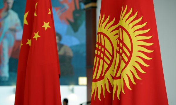 Кыргызстан и Китай подписали ряд документов, в том числе Меморандум о взаимопонимании об укреплении производственных мощностей — Tazabek