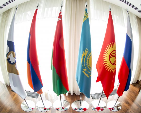 Летом Евразийский межправсовет рассмотрит дорожную карту по сокращению числа изъятий и ограничений в ЕАЭС — Tazabek