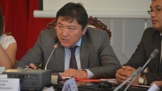 И.о. статс-секретаря Минтранса Э.Мамыркалиев недоволен кадровой политикой: За 3 года, как я работаю, сменилось 3 министра — Tazabek