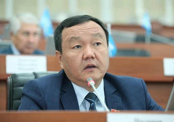 Есть случаи, когда мясо ввозим в Кыргызстан, а мы же сами раньше производили, - депутат А.Назаров — Tazabek