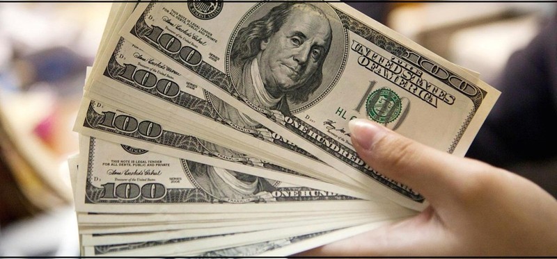 «Курс валют»: Доллар продается по 68,76 сома (график) — Tazabek