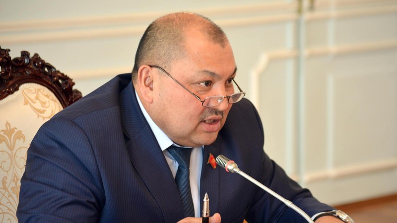 Депутат просит ускорить рассмотрение законопроекта в ЖК для помощи угольным предприятиям КР — Tazabek