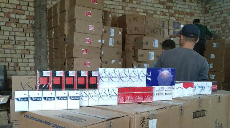 Таможня пресекла контрабандный ввоз сигарет из Таджикистана стоимостью 20 млн сомов — Tazabek