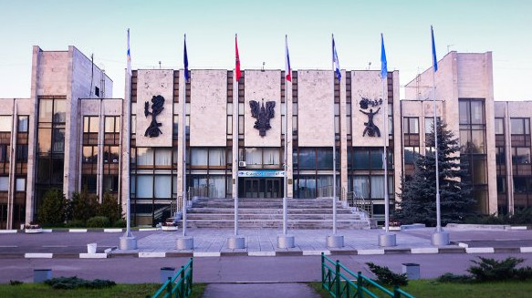 МИД объявляет о начале приема документов кыргызстанцев на обучение в МГИМО в Москве