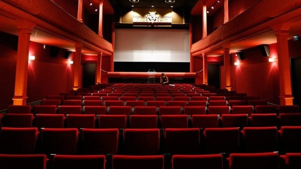Богатейшие люди страны, кинорежиссёр и бизнесмены — Владельцы кинотеатров Бишкека (рейтинг) — Tazabek