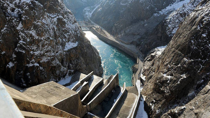 Исполнительный директор ЕФСР А.Широков объяснил объемы финансирования фонда «дороговизной» реконструкции Токтогульской ГЭС — Tazabek