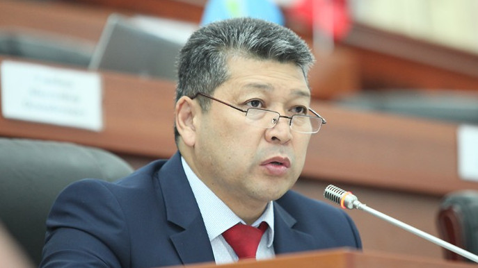 Депутат попросил Ж.Бейшенова строить 4-полосные дороги — Tazabek