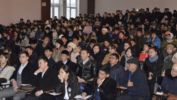 Замглавы ЦИК провел лекцию про выборы для студентов 5 вузов