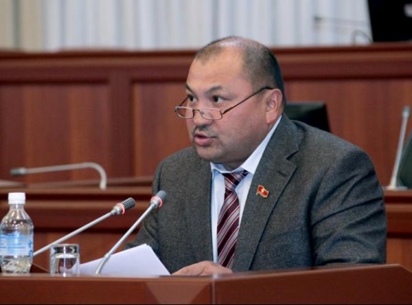 В правлении «Кыргызнефтегаза» только два члена правления поменялись, хотя там были выявлены коррупционные схемы, - депутат — Tazabek