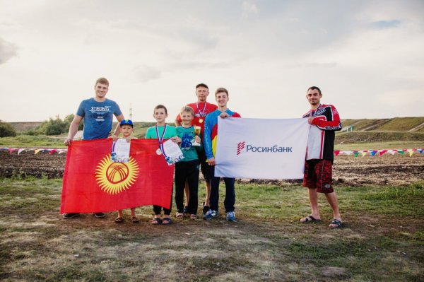 Сборная Кыргызстана по мотокроссу продолжает собирать награды — Tazabek