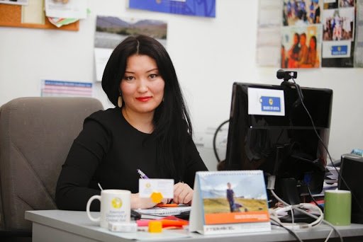 Руководитель PR отдела AUCA Д.Орозбаева: Лучше всего инвестировать в образование детей — Tazabek