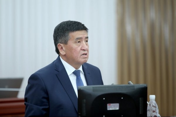Премьер С.Жээнбеков пообещал поставить перед Россией вопрос перехода на расчеты в рублях при покупке природного газа — Tazabek