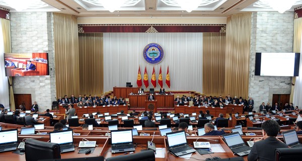 Кыргызстан сможет достичь уровня Казахстана только к 2042 году, - депутат — Tazabek