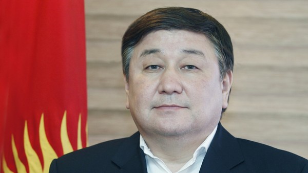 Депутат У.Кыдыралиев назвал немного непрофессиональным привлечение заемных средств в энергосектор страны — Tazabek