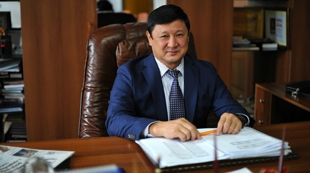 Депутат Т.Конушбаев предложил обязать компании по строительству автодорог оставлять залог, чтобы заработал законопроект о повышении гарантийного срока дорог — Tazabek