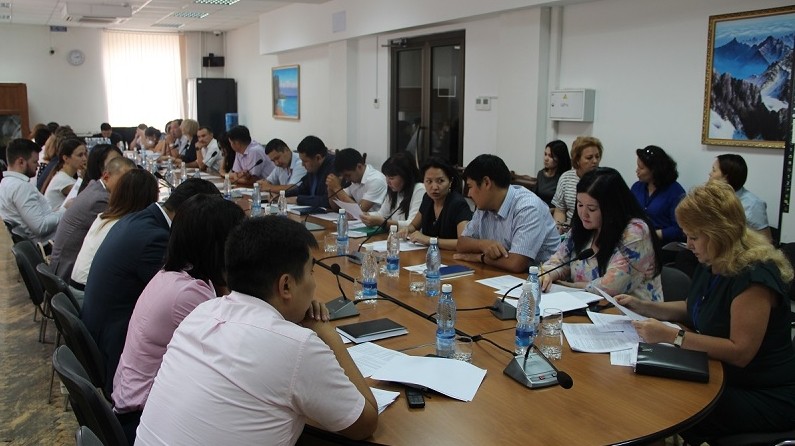 Представители банков и платежных организаций обсудили законопроект о платежной системе Кыргызстана — Tazabek