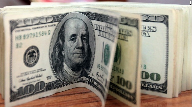 «Курс валют»: Доллар продается по 68,75 сома (график) — Tazabek