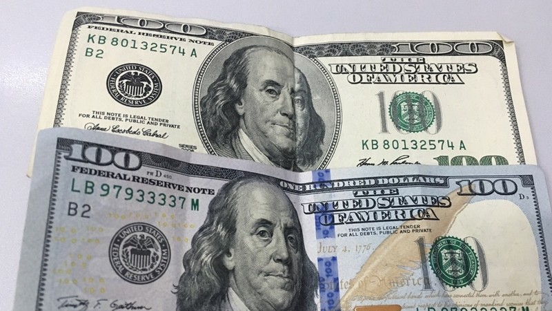 «Вечерний курс валют»: Доллар продается по 69,47 сома — Tazabek