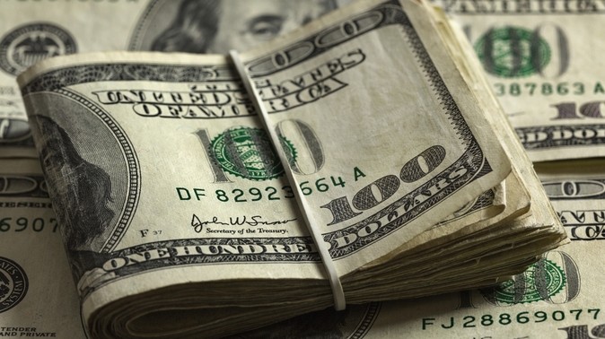 «Курс валют»: Доллар продается по 69,85 сома (график) — Tazabek
