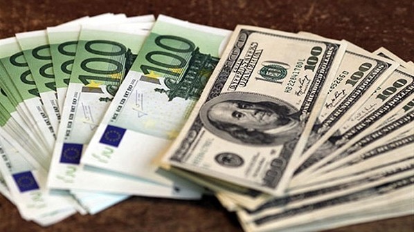 За 11 месяцев курс доллара снизился на 1,7% и евро на 0,6% — Tazabek