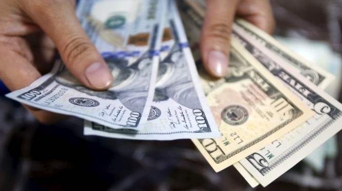 «Курс валют»: Доллар продается по 69,29 сома (график) — Tazabek