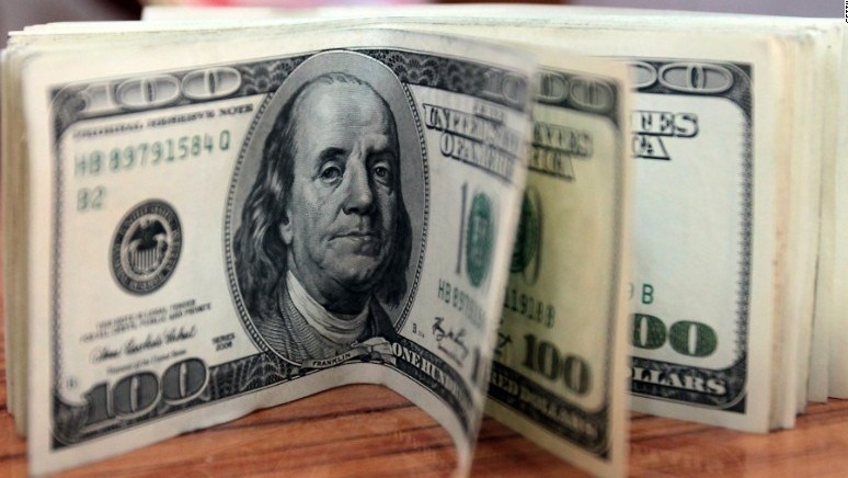 «Курс валют»: Доллар продается по 68,26 сома (график) — Tazabek