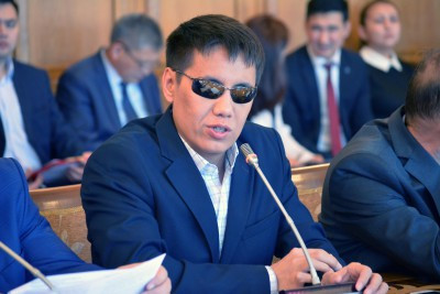 Депутат: Когда правительство выработает четкую позицию по переходу Кыргызстана на использование качественного топлива 4-5 класса? — Tazabek