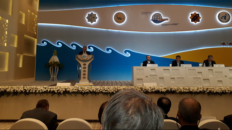 Министр транспорта Ж.Калилов рассказал о транспортных коридорах в КР, выступая на международном форуме в Туркменистане — Tazabek