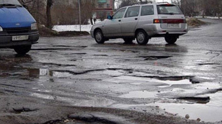 Минтранс: 20-40% дорог общего пользования находится в неудовлетворительном состоянии — Tazabek