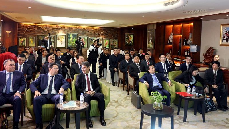 Кыргызская делегация приняла участие в кыргызско-китайском бизнес-форуме — Tazabek