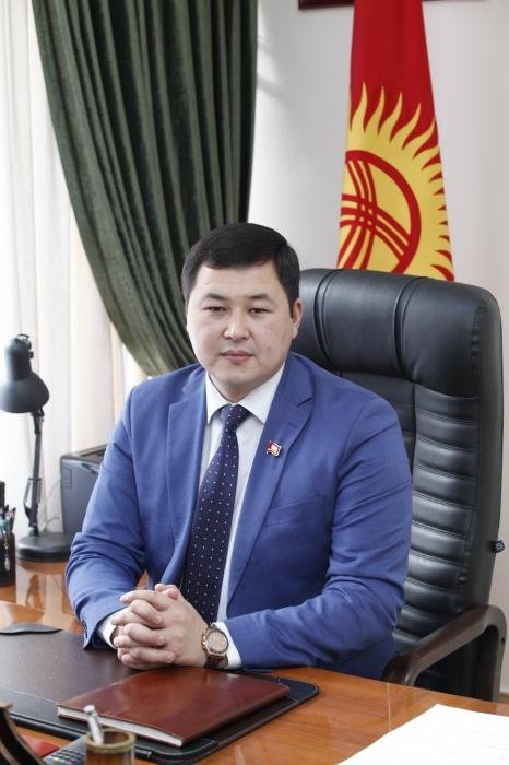 Депутат А.Жамангулов предложил создать комиссию по ситуации с «замороженными» стройками — Tazabek