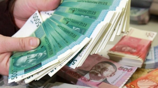 За 3 месяца 2016 года средний размер зарплаты по КР составил 13,5 тыс. сомов или $182,5 — Tazabek