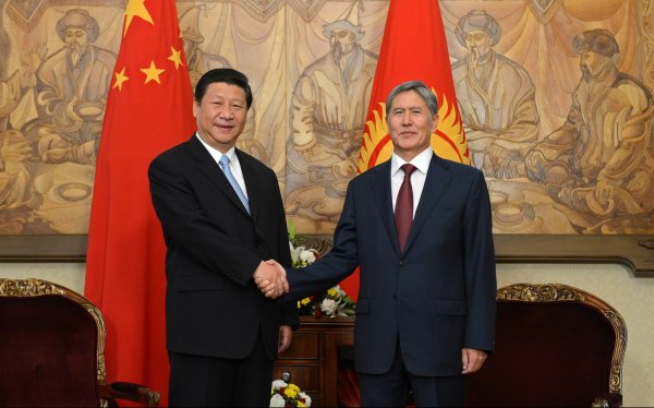 А.Атамбаев и С.Цзиньпин обсудили вопрос строительства железной дороги Китай—Кыргызстан — Tazabek