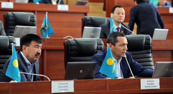Tazabek уточнил данные о компаниях депутатов фракции «Республика—Ата-Журт» по декларациям и базе данных Минюстиции — Tazabek